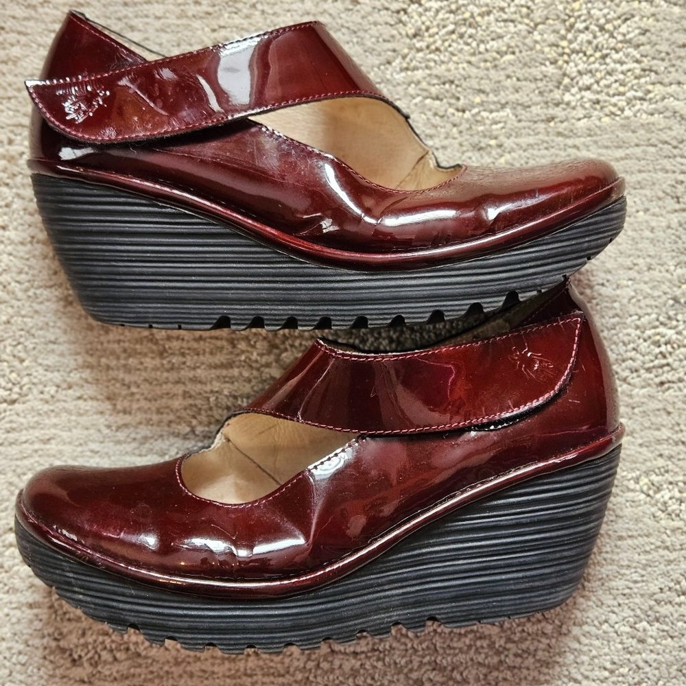 Fly London Yaz Wedge Women's Pumps